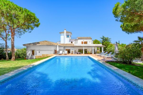 YOLO Spaces - Sotogrande - White House Villa